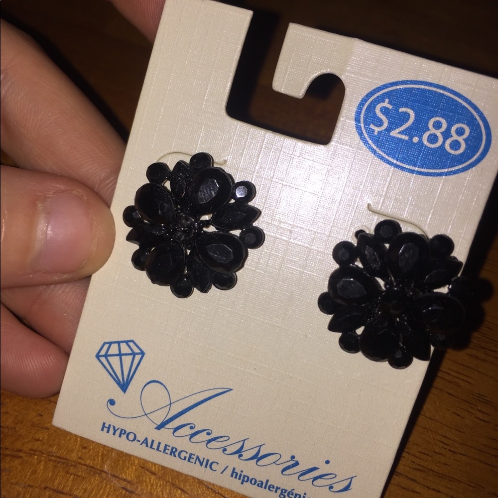 earrings - Picture 6 of 6